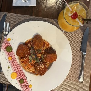 Pastas - Spaghetti and Meatballs