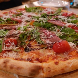 Pizzas Gourmet - Pizza La Fontana