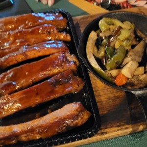 Fuego & Fierro - BBQ Pork Ribs vegetales 