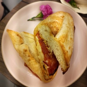 Emparedado de chorizo