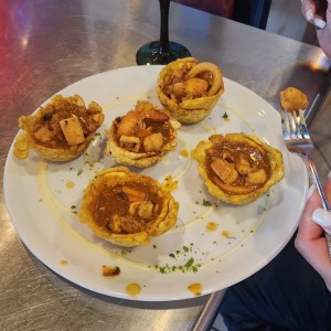 canastitas rellena de marisco