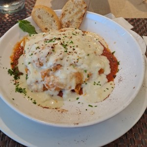 Lasagna de pollo gratinada