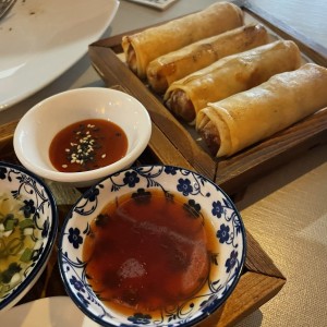 Spring Rolls (4 unidades)