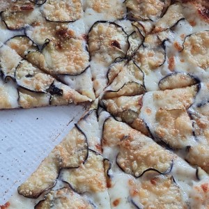 Pizza Parmesana con berenjena
