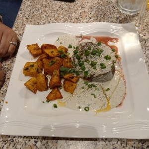 Filete de Res en crema Gorgonzola y miel