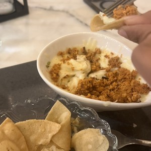 Queso Fundido con chorizo o birria