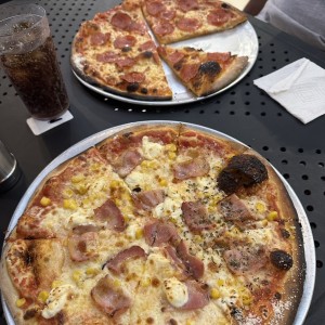 PIZZAS - Pizza La Martins