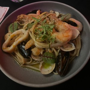 Fetuccini Frutti di mare al Oleo