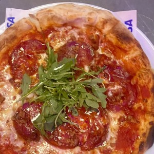 Pizza vesubio