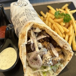 SHAWARMAS - SHAWARMA