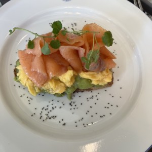 Desayuno - Tostada De Aguacate