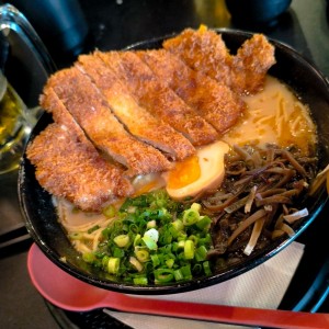 FIDEOS - TONKATSU RAMEN