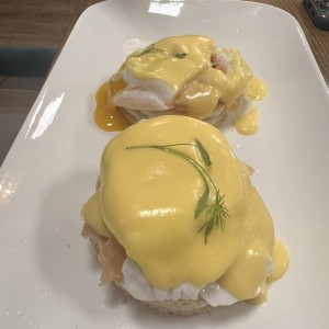 Huevos benedictos con Salmon