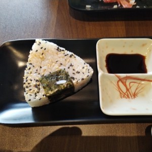 Onigiri (Spicy Tuna)