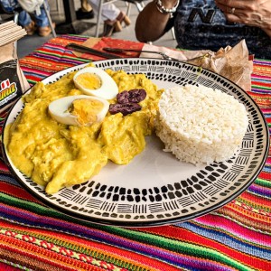 Ají de Pollo,  sabor muy criollo