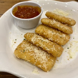 Appetizers - Fried Mozzarella