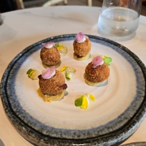 Croquetas de Blue Cheese