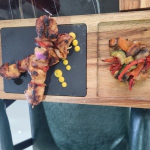 brochetas de pollo