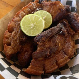 Pollo/Cerdo/Carne - Chicharronada