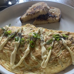 Omelette de vegetales con chorizo y pan de masa Madre