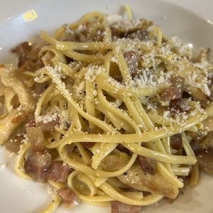 Nuestras Pastas - Linguini Carbonara