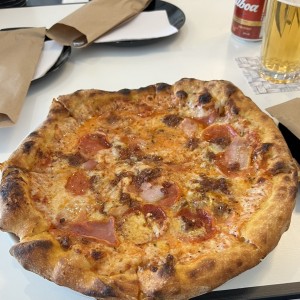Pizza de 4 carnes