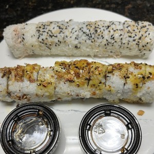 Sushi Rolls - Almond Crunch Roll y Dinamita Roll 