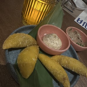 Empanadas de Pulpo al Coco