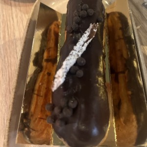 Eclair de Chocolate