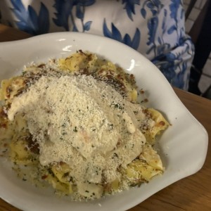 Asiago Tortelloni Alfredo With Grilled Chicken