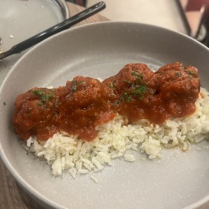 Albondigas en arroz trufado 