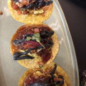 Tacos de atun rojo spicy