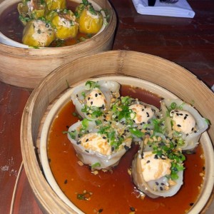 TO SHARE - DUMPLING DE MARISCO