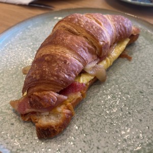 Breakfast - AM Croissant