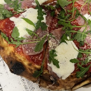 Pizzas Rojas - Speck e Stracciatella