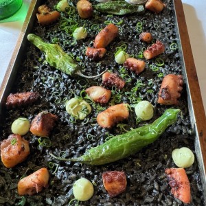 ARROZ NEGRO DE PULPO CROCANTE