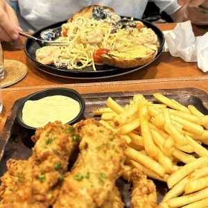 PLATOS FUERTES - Fish & Chips