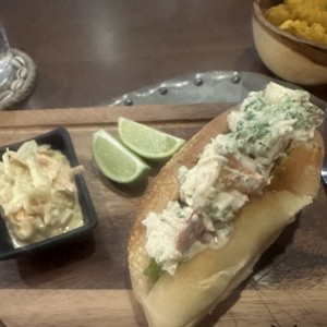 SANDWICHES - Lobster roll