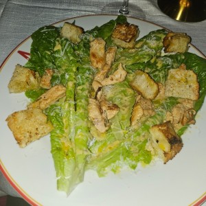 ensalada cesar con pollo