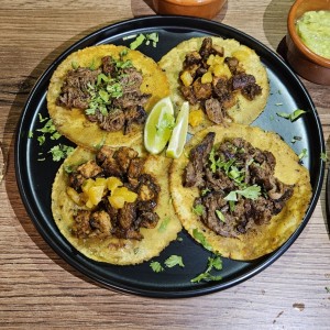 Orden de tacos (al pastor y birria) 