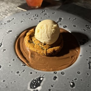 Galleta de nutella con helado