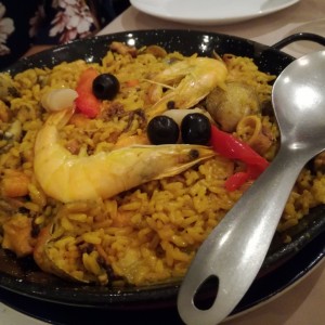 paella de mariscos