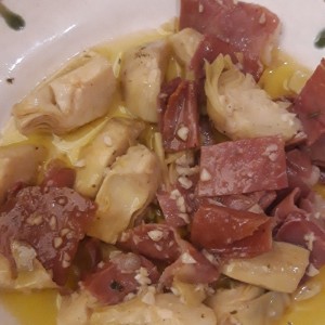 corazon de alcachida con jamon serrano