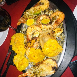 picada de mariscos 