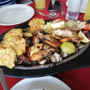 parrillada mariscos