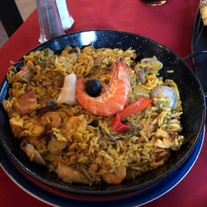 Paella de mariscos 