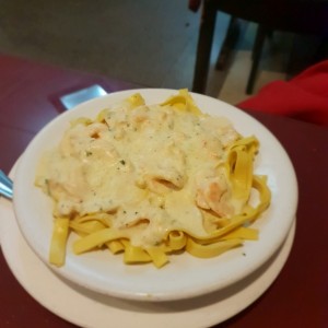 fetuccini con camarones