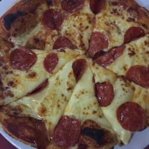 Pizza peperoni doble queso