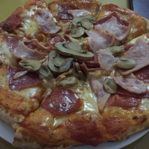 Pizza Sorrento