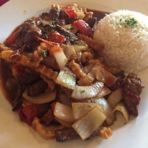 Carnes - Lomo saltado